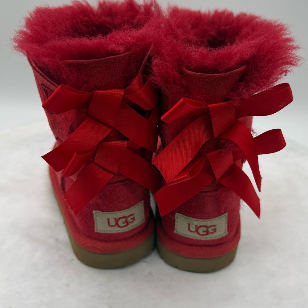 UGG Red Shearling-Lined Boot Interior with TagSize 9